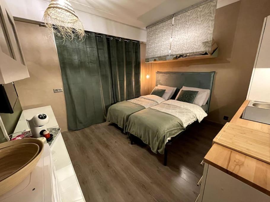 La Room: Seaside Apartment + Terrace + Parking マントン エクステリア 写真